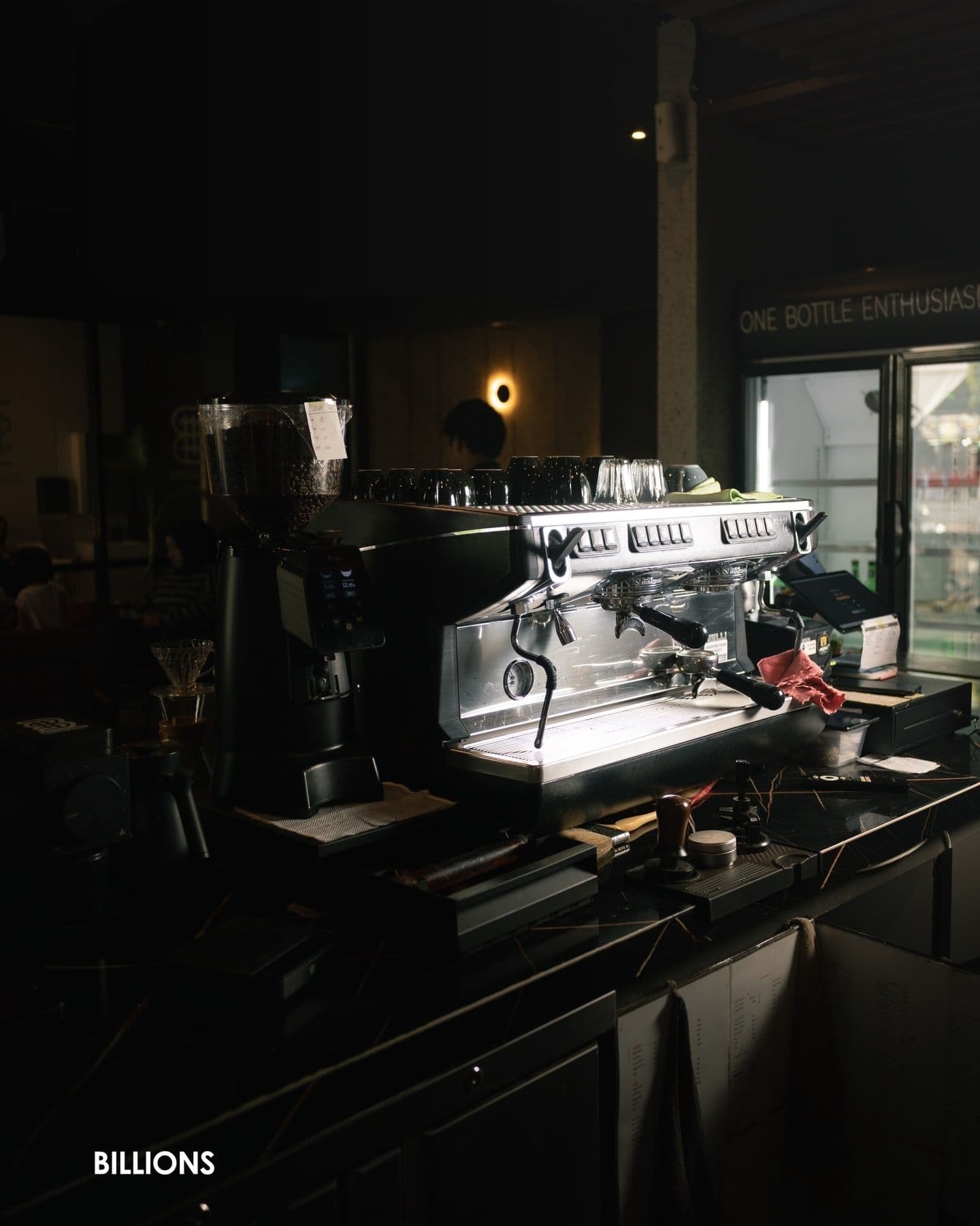 Interior kedai Billions Coffee